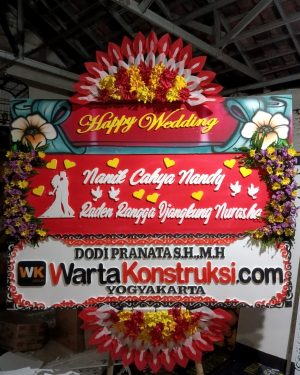Standing Flower Dekorasi Pernikahan Purwodadi